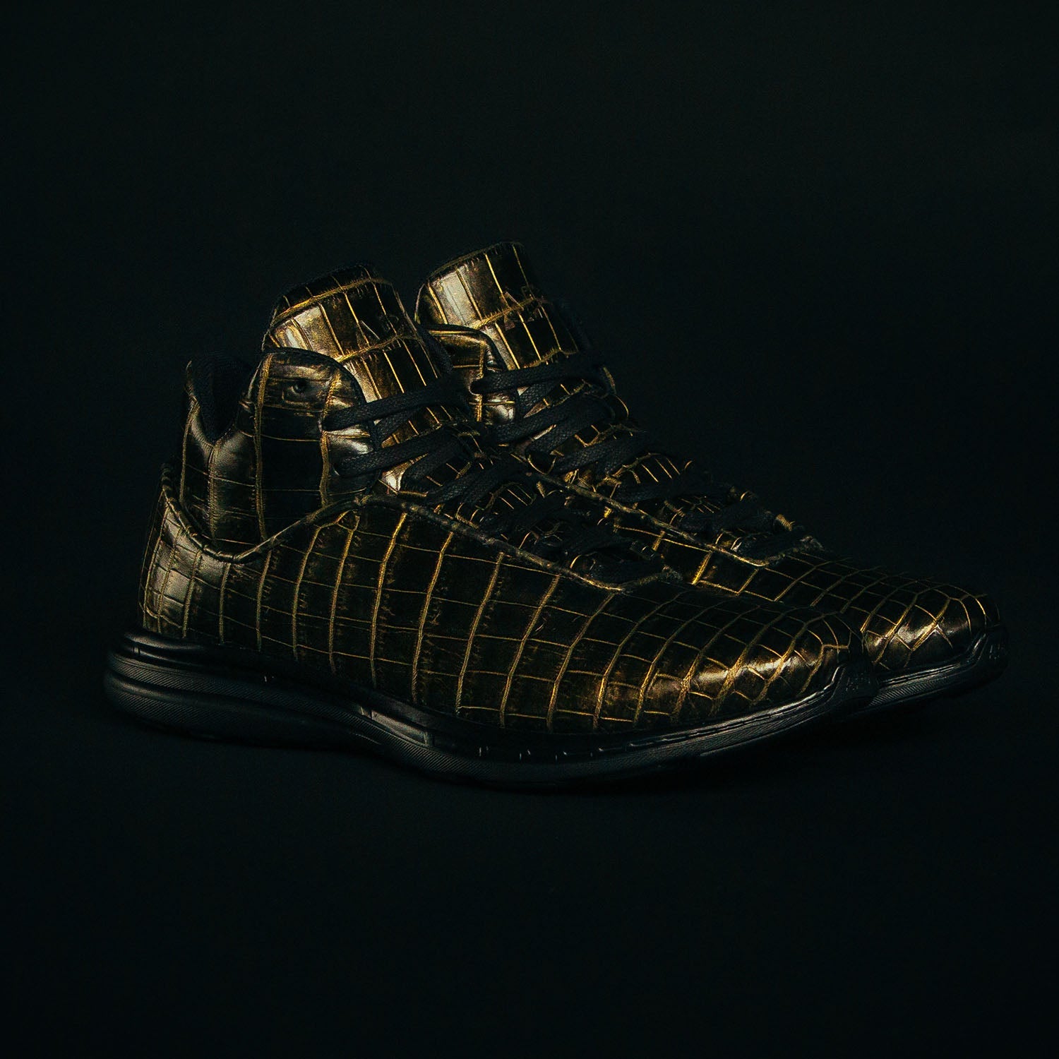 Men's Lusso Supreme Black / Pure Gold view 1