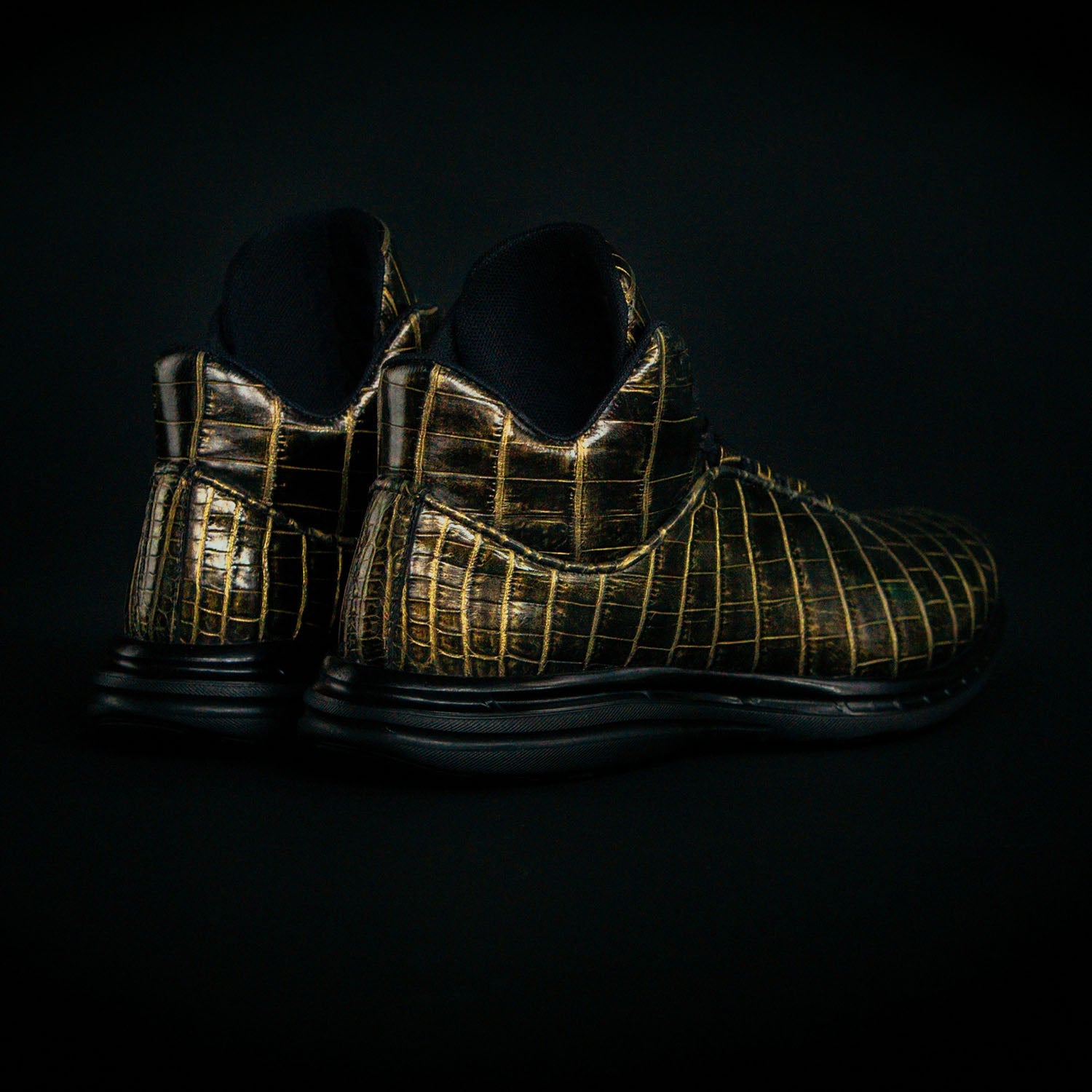 Men's Lusso Supreme Black / Pure Gold view 2