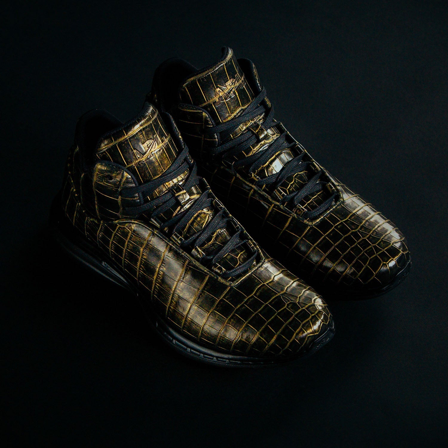 Men's Lusso Supreme Black / Pure Gold view 3