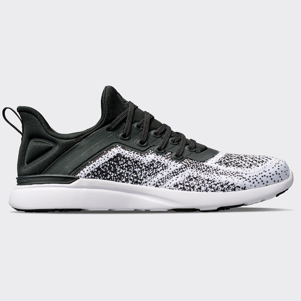 Women's TechLoom Tracer Black / White / Ombre view 1